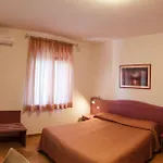 Dei Mercanti 디아망테